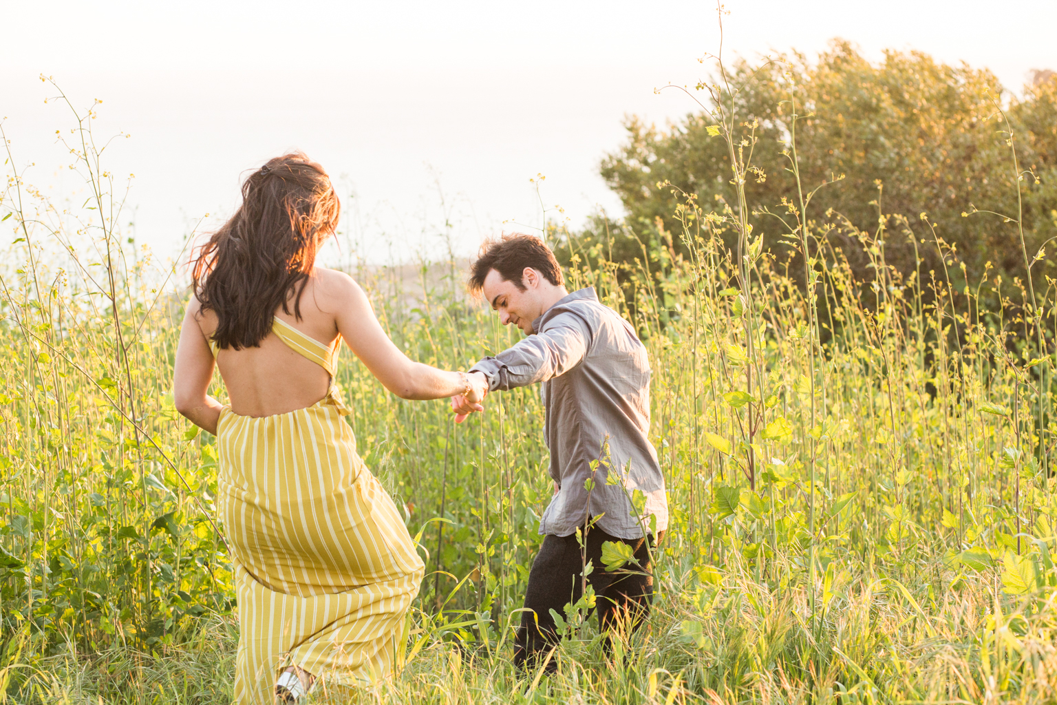 summer engagement photos outfits 